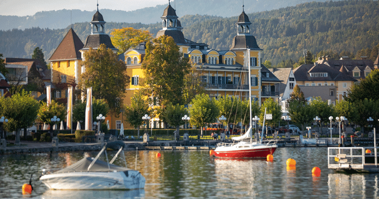 Boote auf dem Wasser